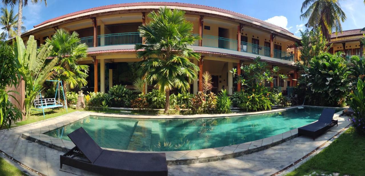 Botchan Hostel Kuta  Extérieur photo