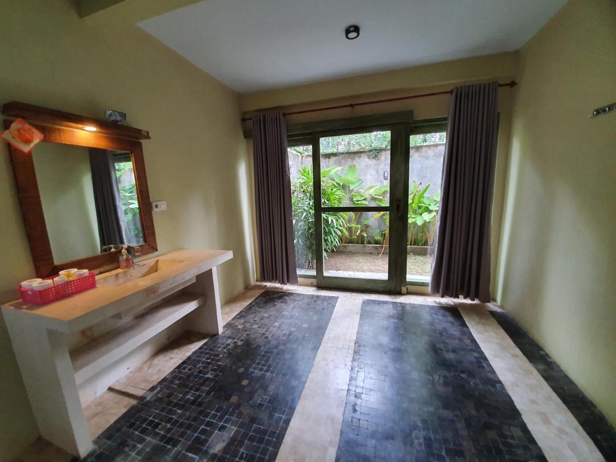 Botchan Hostel Kuta  Extérieur photo