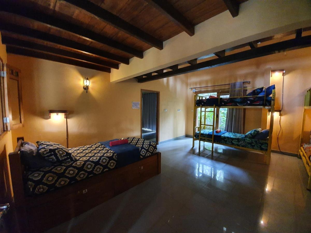 Botchan Hostel Kuta  Extérieur photo